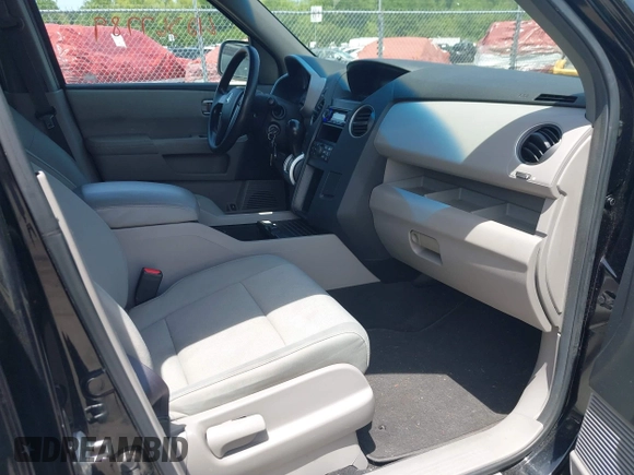2010 Honda Pilot LX z VIN 5FNYF4H26AB020089, wystawiony jako IAAI lot #42367789 z przebiegiem 198 407 mil mil oraz . Historia ofert i sprzedaży dostępna na DreamBid. Obrazek 5.