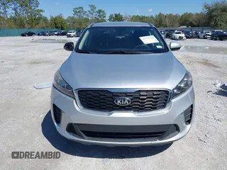 2019 Kia Sorento LX V6 with VIN 5XYPGDA59KG482718, listed as a IAAI auction lot 41732720 with 94,610 mi miles. Bid and sale history available at carsss.com. Image 13.