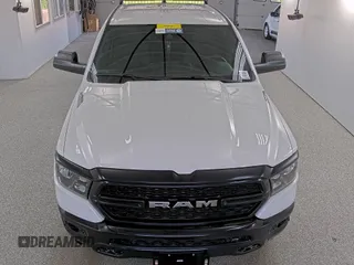 2024 Ram 1500 Tradesman с VIN 1C6RRFGG7RN221914, выставлен на аукционе IAAI как лот 42849294 с пробегом 66 миль миль и . История ставок и продаж доступна на DreamBid. Изображение 26.