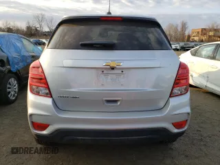 2020 Chevrolet Trax LS with VIN KL7CJNSBXLB324150, listed as a Copart auction lot 48344155 with 31,707 mi miles and Salvage Title. Bid and sale history available at carsss.com. Image 6.