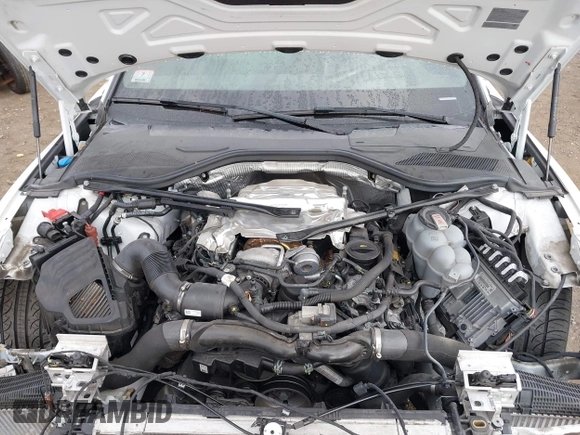 2021 Audi A8 with VIN WAU8DAF80MN025433, listed as a IAAI auction lot 40762726 with 30,690 mi miles. Bid and sale history available at carsss.com. Image 10.