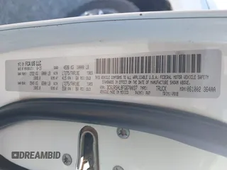 2015 Ram 2500 Tradesman с VIN 3C6UR5HL8FG670037, выставлен на аукционе IAAI как лот 41410963 с пробегом 309 304 миль миль и . История ставок и продаж доступна на DreamBid. Изображение 9.