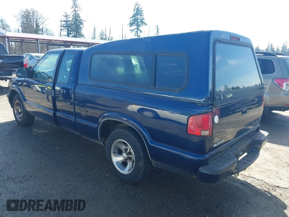 2001 Chevrolet S-10 LS with VIN 1GCCS19WX18259344, listed as a IAAI auction lot 41885132 with 77,628 mi miles and . Bid and sale history available at DreamBid. Image 3.