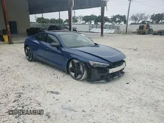 2023 Audi RS e-tron GT z VIN WAUBHBFW1P7903684, wystawiony jako Copart lot #76603094 z przebiegiem 6071 mil mil oraz Nie do naprawy. Historia ofert i sprzedaży dostępna na DreamBid. Obrazek 14.