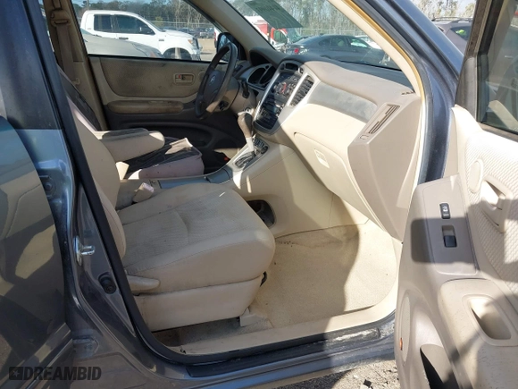 2006 Toyota Highlander with VIN JTEGP21AX60100267, listed as a IAAI auction lot 41440993 with 264,226 mi miles. Bid and sale history available at carsss.com. Image 5.