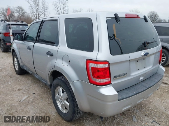 2010 Ford Escape XLS с VIN 1FMCU0C75AKB62752, выставлен на аукционе IAAI как лот 41962316 с пробегом 159 942 миль миль и . История ставок и продаж доступна на DreamBid. Изображение 3.