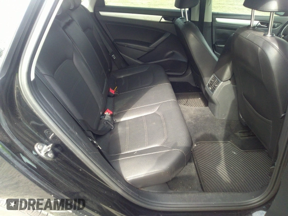 2013 Volkswagen Passat SE with VIN 1VWBH7A33DC126843, listed as a IAAI auction lot 41530732 with 170,910 mi miles and . Bid and sale history available at DreamBid. Image 8.