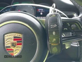 2015 Porsche Macan S z VIN WP1AB2A53FLB65406, wystawiony jako IAAI lot #42202535 z przebiegiem 135 492 mil mil oraz . Historia ofert i sprzedaży dostępna na DreamBid. Obrazek 11.