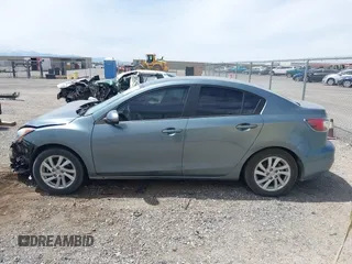 2012 Mazda Mazda3 i Touring with VIN JM1BL1V83C1625799, listed as a IAAI auction lot 42046912 with 227,680 mi miles. Bid and sale history available at carsss.com. Image 15.