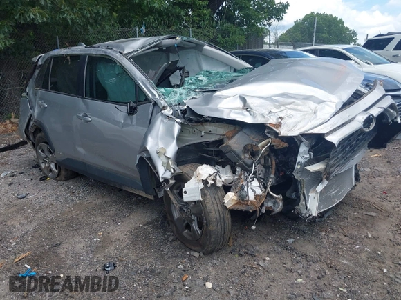 2022 Toyota RAV4 Hybrid XLE z VIN 4T3RWRFV7NU063922, wystawiony jako IAAI lot #42585891 z przebiegiem Nie podano mil oraz . Historia ofert i sprzedaży dostępna na DreamBid. Obrazek 1.
