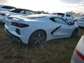 2021 Chevrolet Corvette 2LT with VIN 1G1YB2D45M5111568, listed as a Copart auction lot 76882884 with 10,362 mi miles and Salvage Title. Bid and sale history available at carsss.com. Image 3.