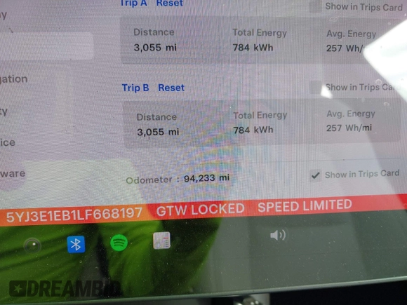 2020 Tesla Model 3 Long Range z VIN 5YJ3E1EB1LF668197, wystawiony jako IAAI lot #40551873 z przebiegiem 94 233 mil mil oraz . Historia ofert i sprzedaży dostępna na DreamBid. Obrazek 16.