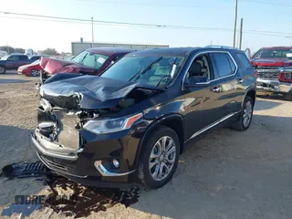 2021 Chevrolet Traverse Premier with VIN 1GNEVKKW8MJ227805, listed as a IAAI auction lot 41491736 with 30,323 mi miles. Bid and sale history available at carsss.com. Image 17.