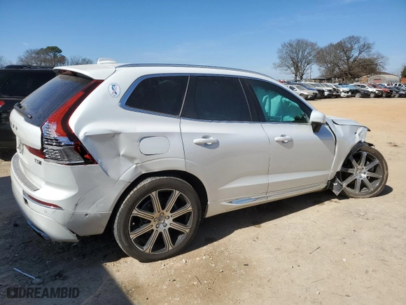 2021 Volvo XC60 Inscription with VIN YV4102RL0M1850611, listed as a Copart auction lot 46422825 with 38,078 mi miles and Salvage Title. Bid and sale history available at carsss.com. Image 3.