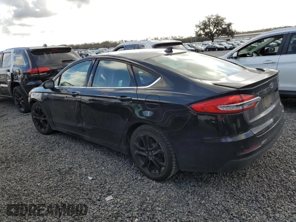 2019 Ford Fusion SE with VIN 3FA6P0HD2KR229530, listed as a Copart auction lot 45895145 with 90,243 mi miles and Non Repairable. Bid and sale history available at DreamBid. Image 2.