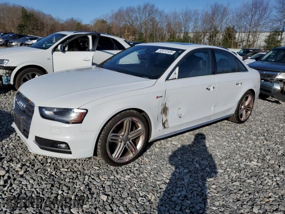 2014 Audi S4 Premium Plus with VIN WAUDGAFL4EA018200, listed as a Copart auction lot 52413105 with 90,296 mi miles and Clean Title. Bid and sale history available at carsss.com. Image 1.