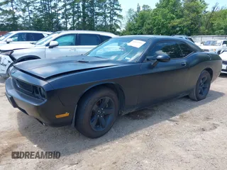 2009 Dodge Challenger R/T z VIN 2B3LJ54T39H598803, wystawiony jako IAAI lot #42535926 z przebiegiem 221 827 mil mil oraz . Historia ofert i sprzedaży dostępna na DreamBid. Obrazek 18.