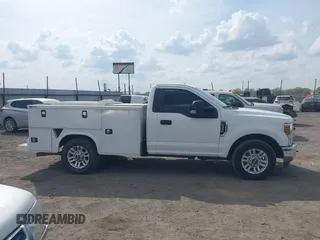 2019 Ford F-350 with VIN 1FDBF3A67KEG49808, listed as a IAAI auction lot 41907987 with 56,677 mi miles and . Bid and sale history available at DreamBid. Image 13.