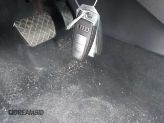 2024 Audi A3 Premium z VIN WAUAUDGY4RA082038, wystawiony jako IAAI lot #41487777 z przebiegiem 24 797 mil mil oraz . Historia ofert i sprzedaży dostępna na DreamBid. Obrazek 11.