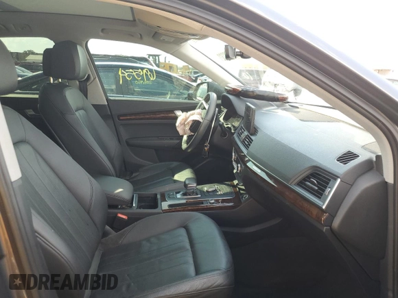 2018 Audi Q5 Premium with VIN WA1ANAFY1J2018676, listed as a Copart auction lot 62463232 with 69,554 mi miles. Bid and sale history available at carsss.com. Image 5.