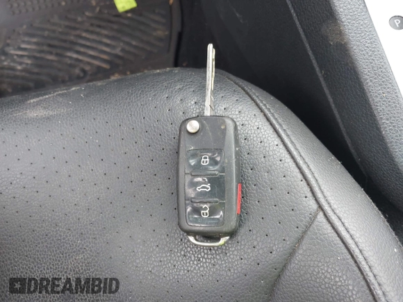 2014 Volkswagen Jetta SE z VIN 3VWD07AJ6EM294202, wystawiony jako IAAI lot #42364119 z przebiegiem 77 393 mil mil oraz . Historia ofert i sprzedaży dostępna na DreamBid. Obrazek 11.