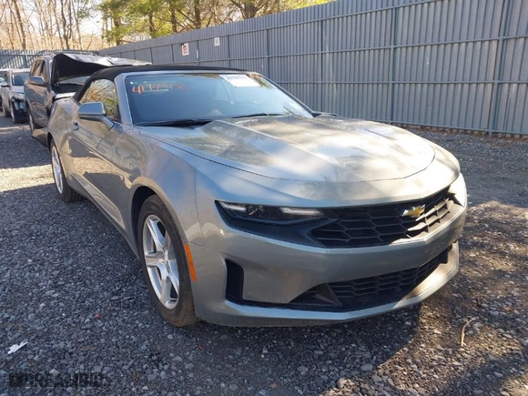 2023 Chevrolet Camaro 1LT with VIN 1G1FB3DX2P0132161, listed as a IAAI auction lot 41729733 with 48,082 mi miles. Bid and sale history available at carsss.com. Image 1.