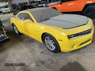 2012 Chevrolet Camaro 1LT z VIN 2G1FB1E3XC9209469, wystawiony jako IAAI lot #42209656 z przebiegiem 155 076 mil mil oraz . Historia ofert i sprzedaży dostępna na DreamBid. Obrazek 1.