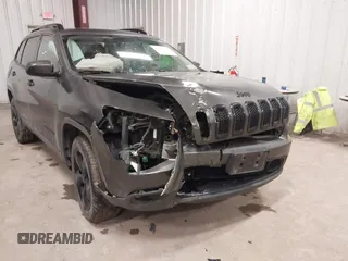2018 Jeep Cherokee Latitude Tech Connect with VIN 1C4PJMCB4JD543507, listed as a IAAI auction lot 42001651 with 110,973 mi miles. Bid and sale history available at carsss.com. Image 6.