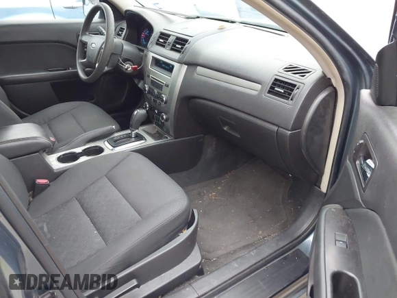 2011 Ford Fusion SE with VIN 3FAHP0HA9BR178218, listed as a IAAI auction lot 41862449 with 98,083 mi miles. Bid and sale history available at carsss.com. Image 5.
