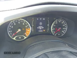 2016 Jeep Renegade Sport with VIN ZACCJAAT4GPD82806, listed as a IAAI auction lot 41635460 with 137,899 mi miles and . Bid and sale history available at DreamBid. Image 7.