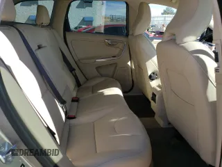 2015 Volvo XC60 T6 Premier Plus с VIN YV4902RC1F2580093, выставлен на аукционе Copart как лот 45926185 с пробегом 97 832 миль миль и Списание • Salvage title. История ставок и продаж доступна на DreamBid. Изображение 11.