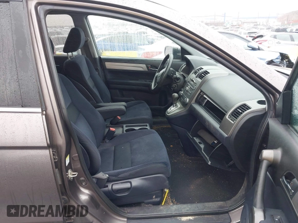 2011 Honda CR-V SE with VIN 5J6RE4H49BL110385, listed as a IAAI auction lot 41091191 with 209,187 mi miles. Bid and sale history available at carsss.com. Image 5.