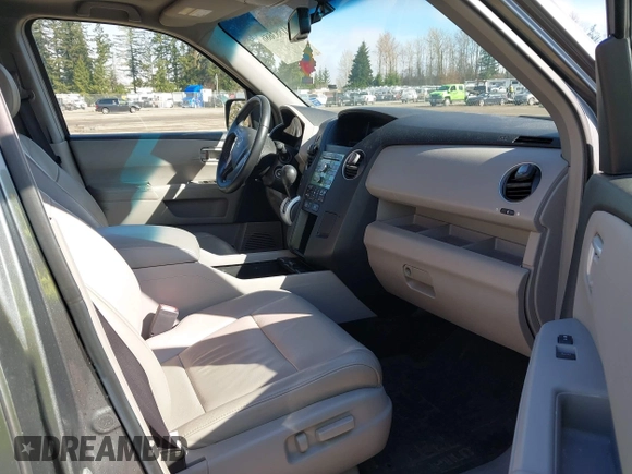 2009 Honda Pilot EX-L with VIN 5FNYF48529B035811, listed as a IAAI auction lot 41883686 with 173,830 mi miles. Bid and sale history available at carsss.com. Image 5.
