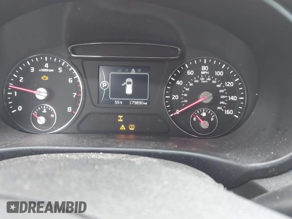 2018 Kia Sorento LX V6 with VIN 5XYPGDA57JG368022, listed as a IAAI auction lot 41853491 with 173,830 mi miles. Bid and sale history available at carsss.com. Image 7.