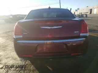 2019 Chrysler 300 Limited with VIN 2C3CCAKG4KH586631, listed as a Copart auction lot 74730544 with 103,762 mi miles and Non Repairable. Bid and sale history available at carsss.com. Image 6.