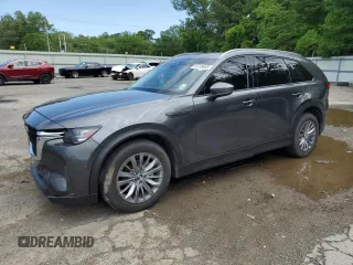 2024 Mazda CX-90 Preferred Plus z VIN JM3KKCHD5R1110410, wystawiony jako Copart lot #53745665 z przebiegiem 22 222 mil mil oraz Szkody całkowita. Historia ofert i sprzedaży dostępna na DreamBid. Obrazek 1.