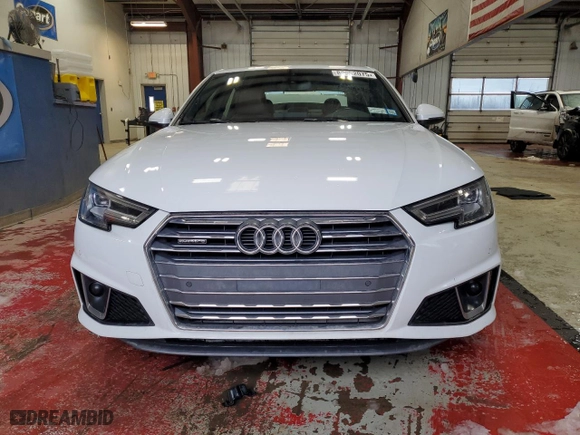 2019 Audi A4 Premium Plus with VIN WAUENAF48KN005618, listed as a Copart auction lot 89062075 with 35,073 mi miles and Salvage Title. Bid and sale history available at carsss.com. Image 5.