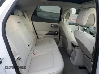 2024 Genesis GV60 Advanced z VIN KMUKCDSC2RU021451, wystawiony jako Copart lot #78100864 z przebiegiem 3 665 mil mil oraz Szkoda całkowita • Salvage title. Historia ofert i sprzedaży dostępna na DreamBid. Obrazek 11.