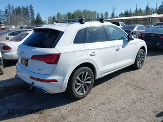 2022 Audi Q5 S line Premium Plus with VIN WA1EAAFY9N2112369, listed as a IAAI auction lot 42085322 with 1 mi miles. Bid and sale history available at carsss.com. Image 4.