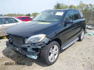 2013 Mercedes-Benz M 350 with VIN 4JGDA5HB8DA206132, listed as a IAAI auction lot 42015944 with 51,892 mi miles and . Bid and sale history available at carsss.com. Image 18.