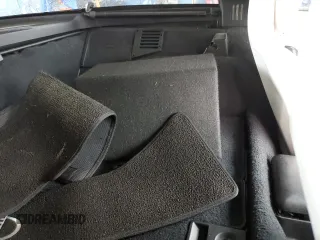 1993 Chevrolet Corvette с VIN 1G1YY23P0P5119317, выставлен на аукционе Copart как лот 59141725 с пробегом 98 111 миль миль и Списание • Salvage title. История ставок и продаж доступна на DreamBid. Изображение 10.