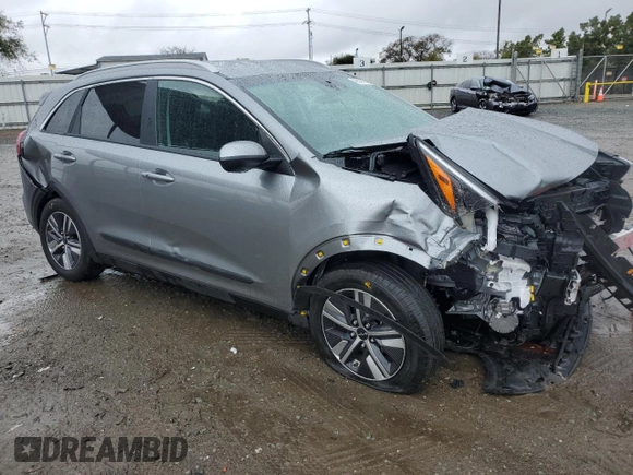 2022 Kia Niro LXS with VIN KNDCB3LC1N5541356, listed as a Copart auction lot 48810485 with 27,120 mi miles and Salvage Title. Bid and sale history available at carsss.com. Image 4.
