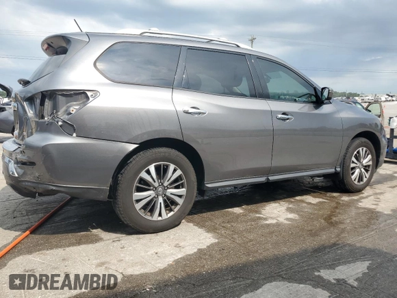 2017 Nissan Pathfinder Platinum with VIN 5N1DR2MN7HC695060, listed as a Copart auction lot 62096275 with 180,221 mi miles and Salvage title. Bid and sale history available at DreamBid. Image 3.
