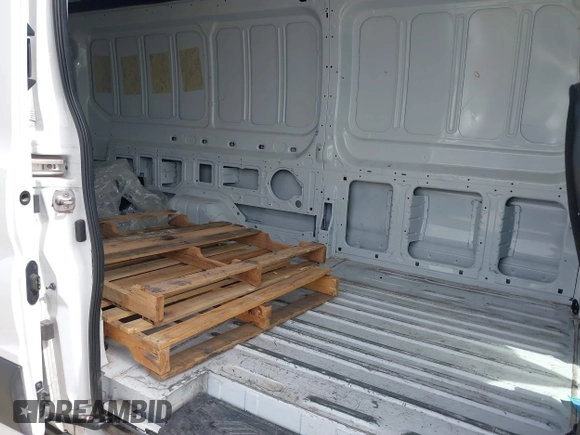 2023 Ford Transit Cargo z VIN 1FTBR3X83PKA69906, wystawiony jako IAAI lot #41755937 z przebiegiem 35 484 mil mil oraz . Historia ofert i sprzedaży dostępna na DreamBid. Obrazek 8.