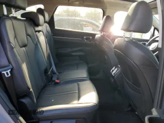 2024 Kia Sorento S z VIN 5XYRLDJC5RG289186, wystawiony jako Copart lot #53971495 z przebiegiem 9711 mil mil oraz Szkody całkowita. Historia ofert i sprzedaży dostępna na DreamBid. Obrazek 11.