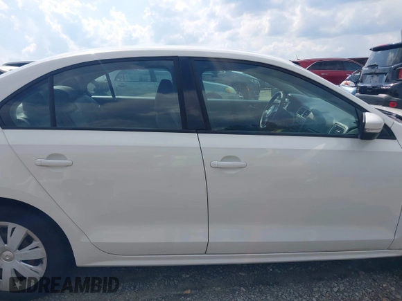2012 Volkswagen Jetta SE with VIN 3VWDP7AJ0CM450081, listed as a IAAI auction lot 42265223 with 212,447 mi miles and . Bid and sale history available at DreamBid. Image 13.