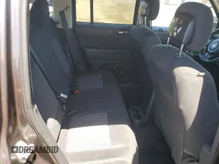 2014 Jeep Patriot Sport z VIN 1C4NJPBB7ED813331, wystawiony jako Copart lot #58982415 z przebiegiem 76 446 mil mil oraz Szkoda całkowita • Salvage title. Historia ofert i sprzedaży dostępna na DreamBid. Obrazek 11.