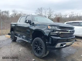 2020 Chevrolet Silverado 1500 High Country with VIN 3GCPWFEDXLG178011, listed as a IAAI auction lot 41684515 with 87,312 mi miles. Bid and sale history available at carsss.com. Image 1.