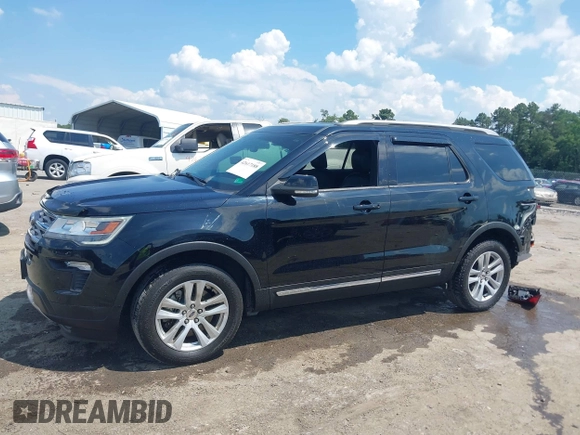 2018 Ford Explorer XLT z VIN 1FM5K8D83JGA64472, wystawiony jako IAAI lot #42617188 z przebiegiem 126 822 mil mil oraz . Historia ofert i sprzedaży dostępna na DreamBid. Obrazek 15.