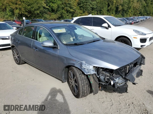 2017 Volvo S60 Inscription Platinum with VIN LYV402TM5HB153323, listed as a Copart auction lot 73409304 with 41,703 mi miles and Salvage Title. Bid and sale history available at carsss.com. Image 4.